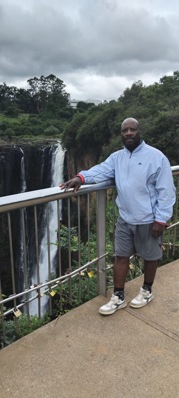 Guest at Howick Falls waterfall viewpoint